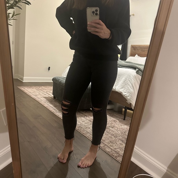 Old Navy Rockstar Jeggings - Destroyed Size 8. Pull on jeggings. - Picture 2 of 3